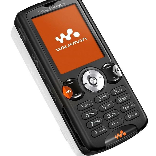 Mejores móviles de la historia: Sony Ericsson W300i (2006)