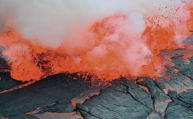 erupcion de un volcan