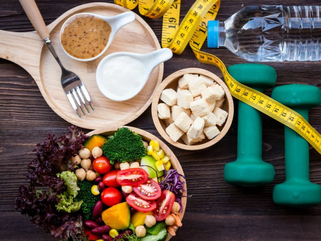 Dieta alimenticia con complemento de medicamentos para la pérdida de peso
